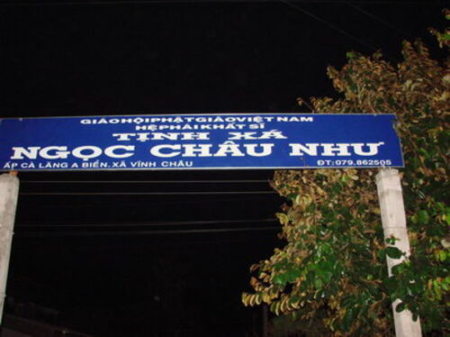 Thăm và tìm hiểu hoàn cảnh của đồng bào nghèo