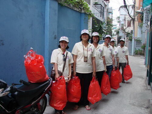 Hình ảnh từ thiện Tết Nguyên Đán tại Sài gòn và các vùng phụ cận
