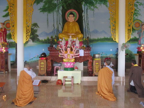 Một buổi lễ 49 ngày cảm động tại chùa Phú Thọ