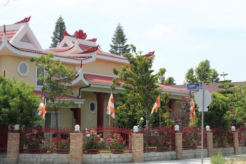 Thăm viếng trường Hạ Phật Học Viện Quốc Tế tại thành phố North Hills, California