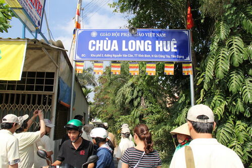 Giúp đồng bào nghèo ở Gò Công Tây, tỉnh Tiền Giang