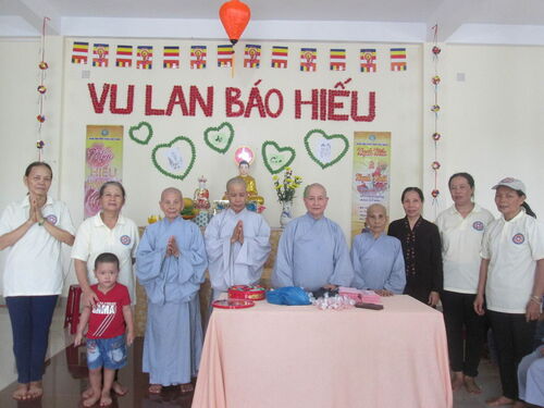 Giúp đỡ đồng bào nghèo tại Đại Lộc (Quảng Nam) nhân mùa Vu Lan