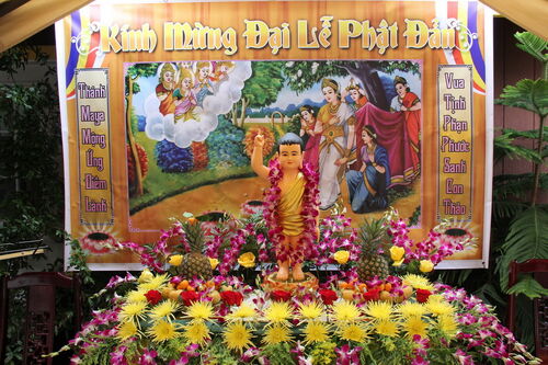 Hình ảnh lễ Phật Đản tại Chùa Phổ Hiền, Garden Grove, California
