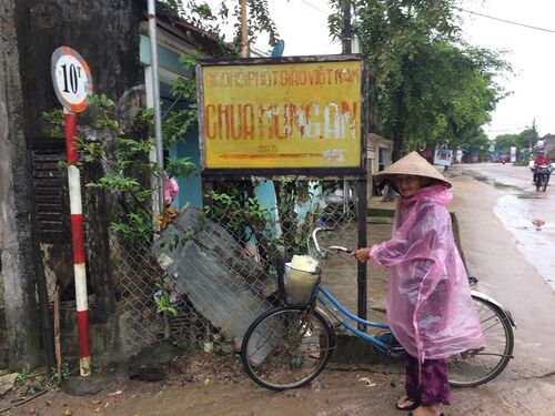 Trao quà Tết cho đồng bào nghèo tại Tuy Phước, Bình Định