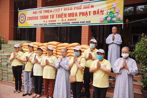 Hình ảnh các chương trình từ thiện mùa Phật đản PL 2566 - DL 2022 tại Tiền Giang, Bình Phước, Phú Yên, Bình Định, Quảng Nam, Huế, & Quảng Trị