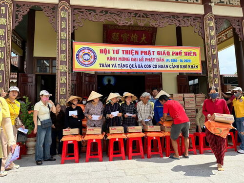 Hình ảnh chương trình từ thiện mùa Phật đản PL 2569 - DL 2025 tại Bình Định